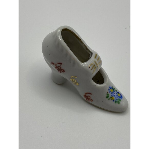 Miniature Porcelain Shoe Figurine With Floral & Gold Details Made In Occupied Ja - Picture 3 of 7